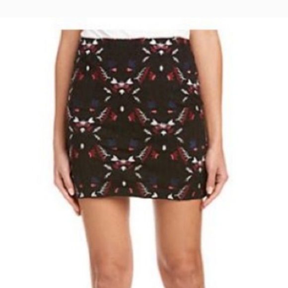 Willow & Clay Embroidered Mini Skirt - Picture 2 of 9